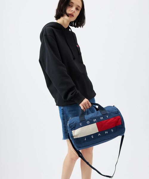 tommy jeans（トミー ジーンズ）の「デニムミニダッフルバッグ（ショルダーバッグ・レディース・インディゴブルー・FREE）」の3枚目の写真