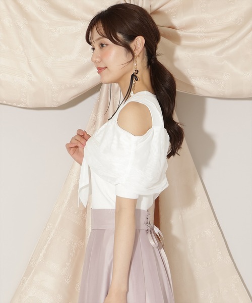 WILLSELECTION（ウィルセレクション）の「チュールオフショルリブニット（ニット/セーター・レディース・ピンク/ダークブラウン/ブラック/オフホワイト・FREE）」の6枚目の写真