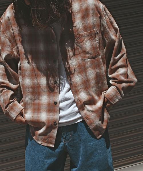 ALL RUNS（オールランズ）の「オーバーサイズ オンブレチャックシャツ（シャツ/ブラウス・メンズ・ブラック/オレンジ/マスタード・L/M）」の3枚目の写真