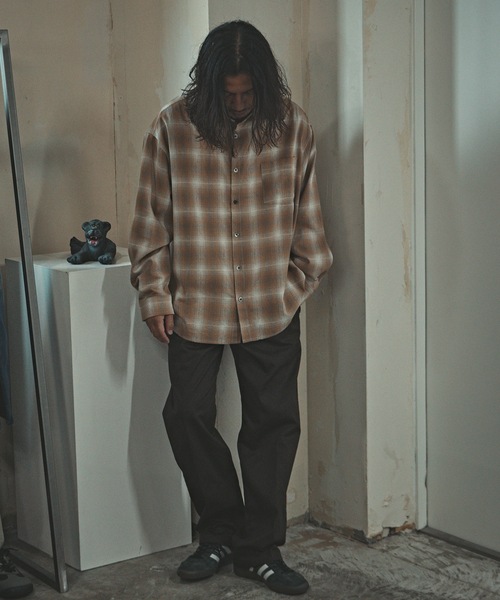 ALL RUNS（オールランズ）の「オーバーサイズ オンブレチャックシャツ（シャツ/ブラウス・メンズ・ブラック/オレンジ/マスタード・L/M）」の13枚目の写真