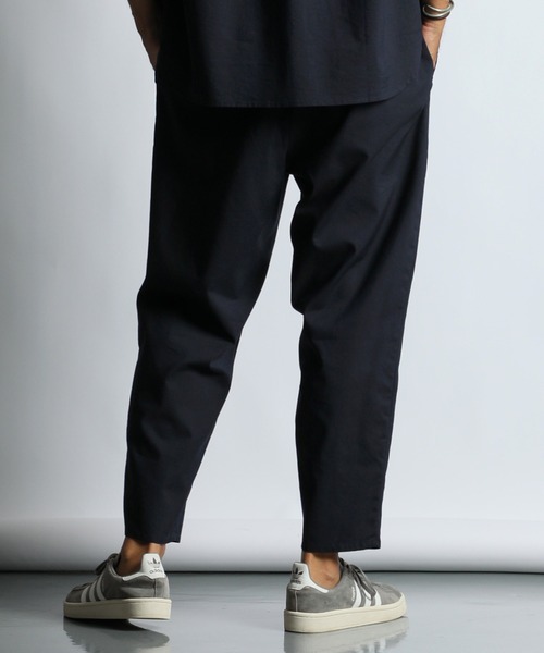 The DUFFER of ST.GEORGE（ザダファーオブセントジョージ）の「LINEN BLEND COOLMAX EASY WIDE PANTS：セットアップ 麻混クールマックス テーパード イージーワイドパンツ（その他パンツ・メンズ・ネイビー/グレイッシュベージュ・X-LARGE/LARGE/MEDIUM/SMALL）」の11枚目の写真