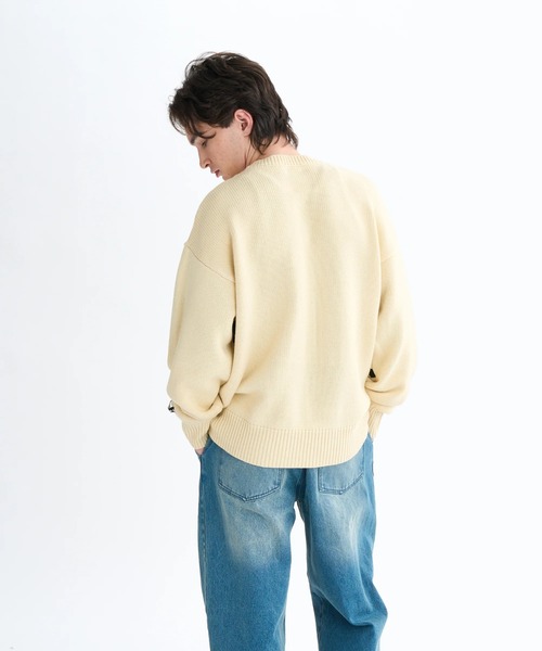 ELEMENT(エレメント)の「ELEMENT メンズ TAG KNIT セーター 【2025年秋冬モデル】/エレメントビッグシルエットロゴニット・セーター(ニット/セーター・メンズ・ブラック/オフホワイト・MEDIUM/LARGE/X-LARGE)」の3枚目の写真