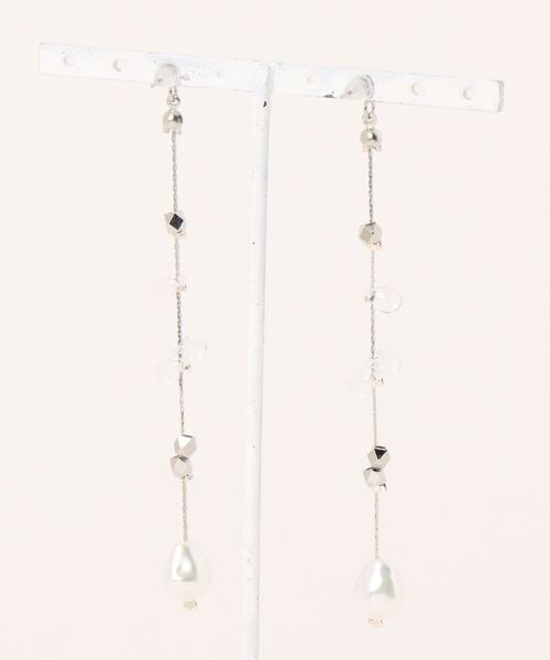 tone(トーン)の「【Withy】バロックパールのロングピアス / Trace(トレース)(MA)(ピアス(両耳用)・レディース・シルバー・FREE)」の4枚目の写真