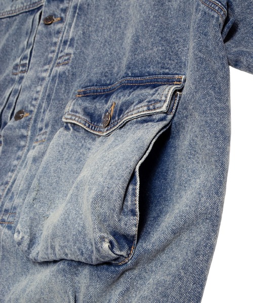 PUNYUS(プニュズ)の「ビッグポケットデニムジャケット(デニムジャケット・レディース・ライトブルー・3/4)」の14枚目の写真