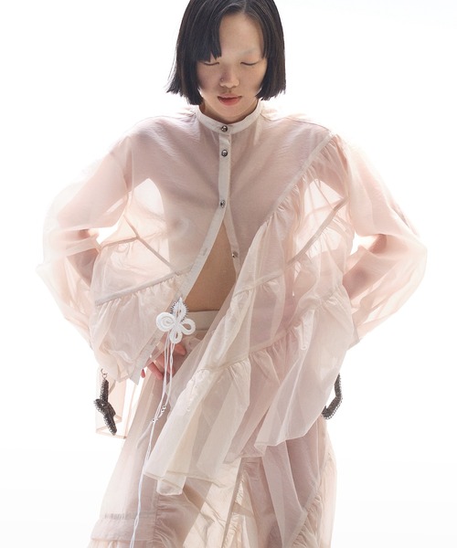 RUMCHE(ラムシェ)の「Sheer Gathered Blouse / シアーギャザーブラウス(シャツ/ブラウス・レディース・ブラック/アイボリー・FREE)」の2枚目の写真