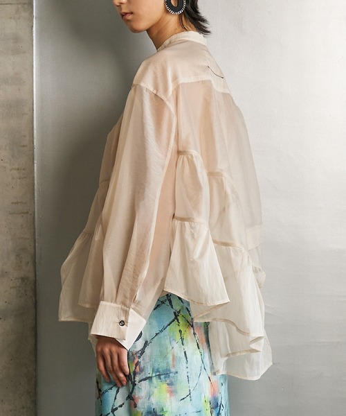 RUMCHE(ラムシェ)の「Sheer Gathered Blouse / シアーギャザーブラウス(シャツ/ブラウス・レディース・ブラック/アイボリー・FREE)」の5枚目の写真