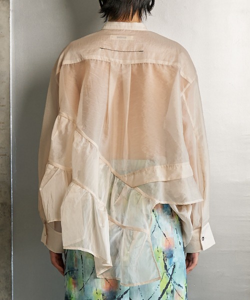RUMCHE(ラムシェ)の「Sheer Gathered Blouse / シアーギャザーブラウス(シャツ/ブラウス・レディース・ブラック/アイボリー・FREE)」の6枚目の写真
