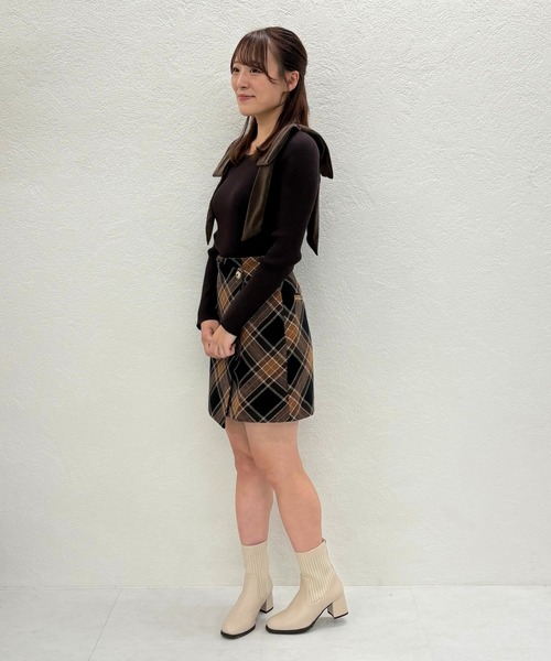 31 Sons de mode(トランテアン ソン ドゥ モード)の「2025秋冬新作 ベロア肩リボンニット(ニット/セーター・レディース・チャコールグレー/ブラウン/ベージュ・フリ-)」の14枚目の写真