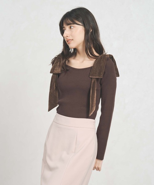 31 Sons de mode(トランテアン ソン ドゥ モード)の「2025秋冬新作 ベロア肩リボンニット(ニット/セーター・レディース・チャコールグレー/ブラウン/ベージュ・フリ-)」の17枚目の写真