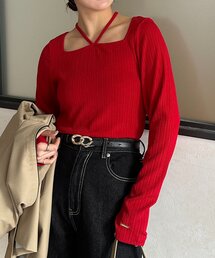 チャーム付きホルターネックリブプルオーバー
