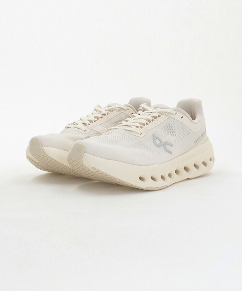 On（オン）の「＜On＞Cloudsurfer Next スニーカー（スニーカー・レディース・ベージュ・23cm/24.5cm/23.5cm/25cm/24cm）」の5枚目の写真