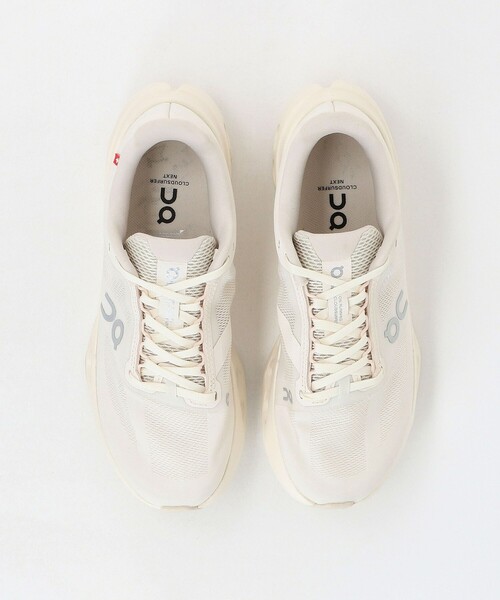On（オン）の「＜On＞Cloudsurfer Next スニーカー（スニーカー・レディース・ベージュ・23cm/24.5cm/23.5cm/25cm/24cm）」の6枚目の写真
