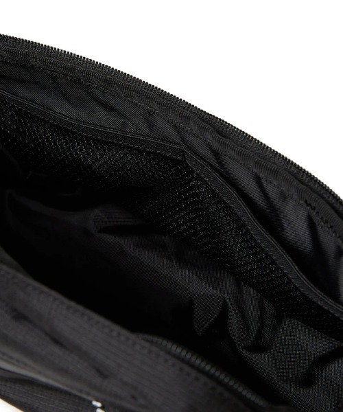 NEW ERA(ニューエラ)の「NEW ERA/ニューエラ ウエストポーチ EXPLORER WAIS NE LOGO エクスプローラーウエストバッグ 3L NEW ERA 14655356(ボディバッグ/ウエストポーチ・メンズ・ブラック・FREE)」の9枚目の写真