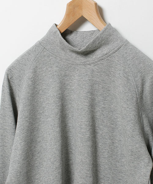 NANO universe（ナノユニバース）の「F/ｺﾝﾊﾟｸﾄ裏毛ﾓｯｸﾈｯｸ（Tシャツ/カットソー・メンズ・ホワイト/ブラック/トップグレー・X-LARGE/SMALL/MEDIUM/LARGE）」の5枚目の写真