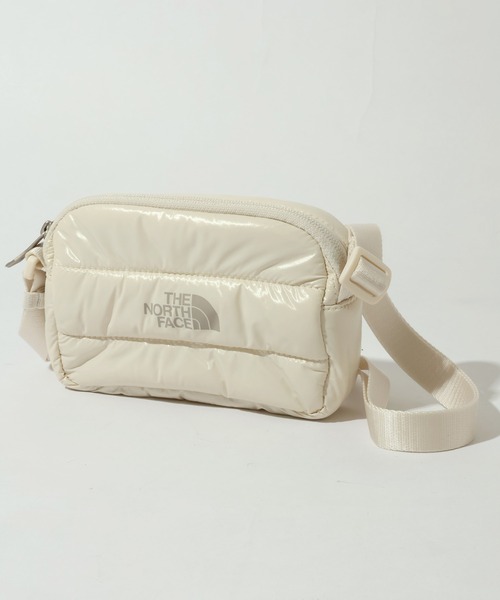 THE NORTH FACE(ザノースフェイス)の「【THE NORTH FACE/ザノースフェイス】 CHUBBY CROSS BAG MINI / チャビー クロス バッグ ミニ ポーチ(ボディバッグ/ウエストポーチ・レディース・ダークブラック/アイボリー/ブラック/ダークブラウン・FREE)」の2枚目の写真