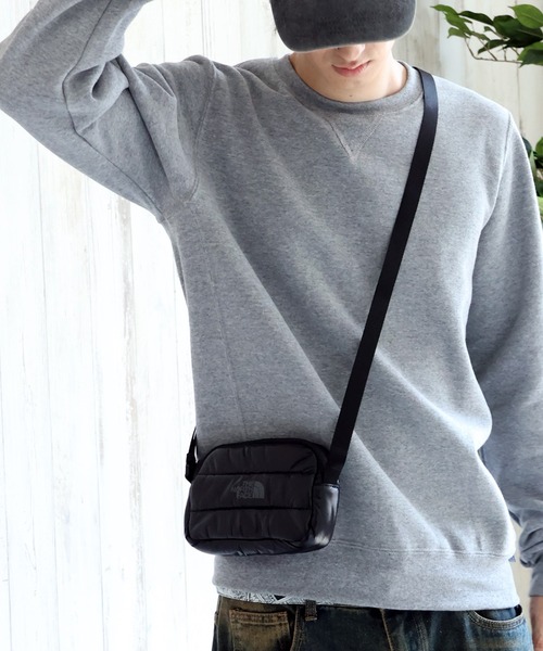 THE NORTH FACE(ザノースフェイス)の「【THE NORTH FACE/ザノースフェイス】 CHUBBY CROSS BAG MINI / チャビー クロス バッグ ミニ ポーチ(ボディバッグ/ウエストポーチ・レディース・ダークブラック/アイボリー/ブラック/ダークブラウン・FREE)」の17枚目の写真