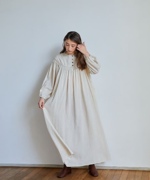 KALENO（カレノ）の「linen op（ワンピース・レディース・ブラック/ベージュ・FREE）」の3枚目の写真