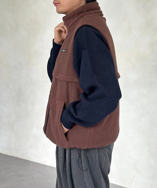 CPCM（シーピーシーエム）の「リバーシブルキルトベスト（その他アウター・レディース・ベージュ/カーキ/ブラック・MEDIUM/LARGE）」の4枚目の写真