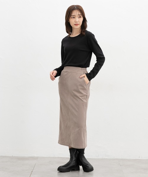 Honeys(ハニーズ)の「【ハニぽか・吸湿発熱】あったか綿クルーネックT(Tシャツ/カットソー・レディース・ブラック/グレイッシュベージュ/イエロー系その他/ブルー/オフホワイト・S/M/LL/L)」の9枚目の写真