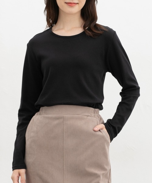 Honeys(ハニーズ)の「【ハニぽか・吸湿発熱】あったか綿クルーネックT(Tシャツ/カットソー・レディース・ブラック/グレイッシュベージュ/イエロー系その他/ブルー/オフホワイト・S/M/LL/L)」の10枚目の写真