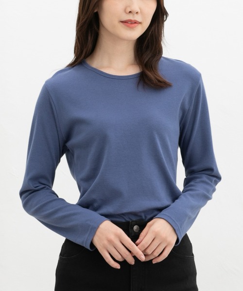 Honeys(ハニーズ)の「【ハニぽか・吸湿発熱】あったか綿クルーネックT(Tシャツ/カットソー・レディース・ブラック/グレイッシュベージュ/イエロー系その他/ブルー/オフホワイト・S/M/LL/L)」の13枚目の写真