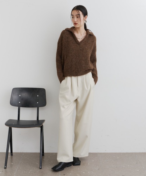 DFFUR.(ディフル)の「モヘアライク襟付きキーネックニットトップス(ニット/セーター・レディース・ブラウン/アイボリー・FREE)」の11枚目の写真