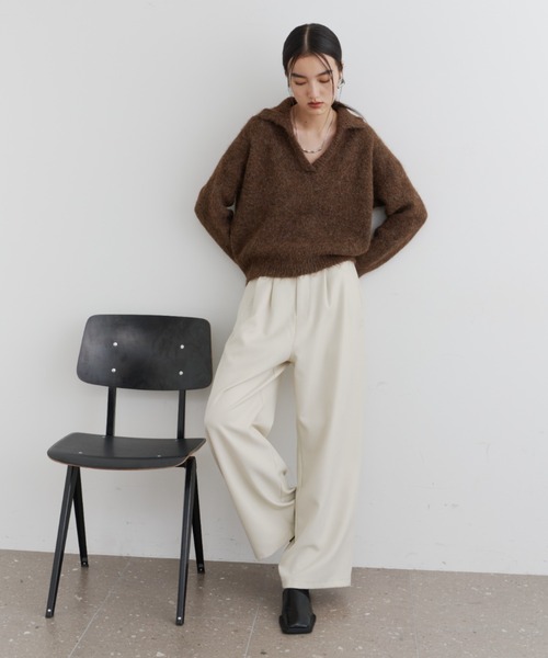 DFFUR.(ディフル)の「モヘアライク襟付きキーネックニットトップス(ニット/セーター・レディース・ブラウン/アイボリー・FREE)」の12枚目の写真