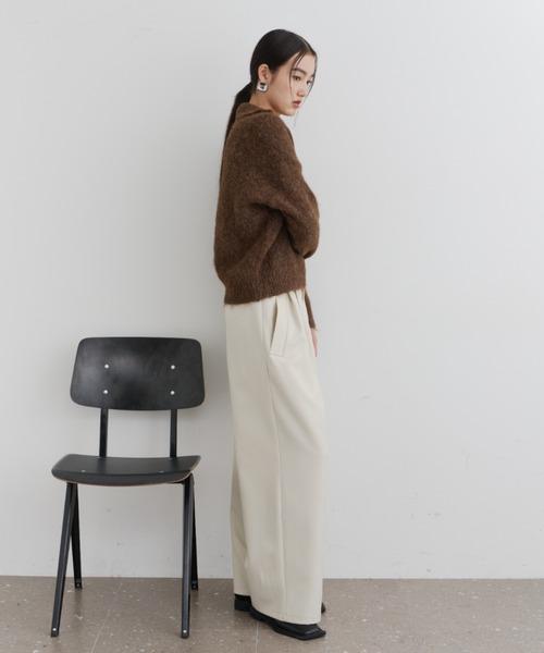 DFFUR.(ディフル)の「モヘアライク襟付きキーネックニットトップス(ニット/セーター・レディース・ブラウン/アイボリー・FREE)」の13枚目の写真