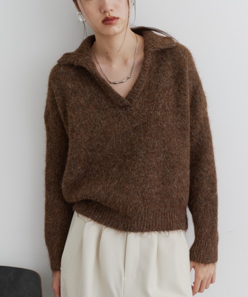 DFFUR.(ディフル)の「モヘアライク襟付きキーネックニットトップス(ニット/セーター・レディース・ブラウン/アイボリー・FREE)」の4枚目の写真