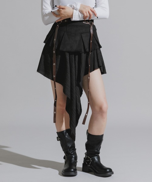 Chick（チック）の「Engineer boots with side straps / サイドベルト付き ハーネス エンジニアブーツ（ブーツ・レディース・ブラック/ブラウン・24/25/24.5）」の5枚目の写真