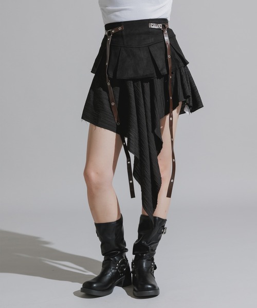 Chick（チック）の「Engineer boots with side straps / サイドベルト付き ハーネス エンジニアブーツ（ブーツ・レディース・ブラック/ブラウン・24/25/24.5）」の6枚目の写真