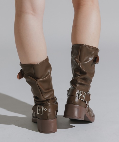 Chick（チック）の「Engineer boots with side straps / サイドベルト付き ハーネス エンジニアブーツ（ブーツ・レディース・ブラック/ブラウン・24/25/24.5）」の14枚目の写真