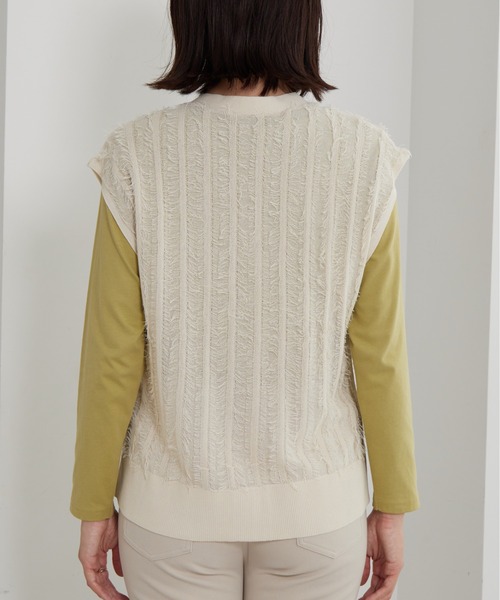 BELLUNA PLUS（ベルーナ）の「フリンジ素材ニットベスト（ニット/セーター・レディース・ブラック/アイボリー・X-LARGE/MEDIUM/LARGE）」の11枚目の写真