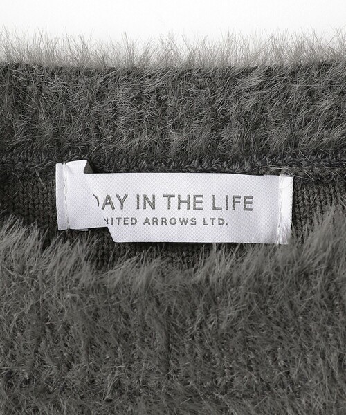 A DAY IN THE LIFE UNITED ARROWS（アデイインザライフユナイテッドアローズ）の「ボリューム フェザー ロゴニット ＜A DAY IN THE LIFE＞（ニット/セーター・レディース・オフホワイト/ダークブラウン/ダークグレー・FREE）」の18枚目の写真