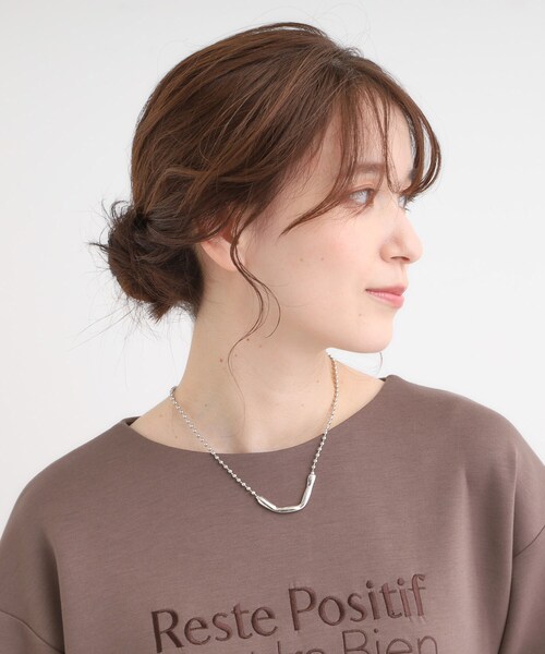 SHOO・LA・RUE（シューラルー）の「カーブメタル＆ボールチェーン（ネックレス・レディース・ゴールド/シルバー・00）」の3枚目の写真