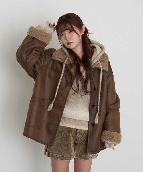 RAY CASSIN（レイカズン）の「リバーシブルムートンコート（ムートン