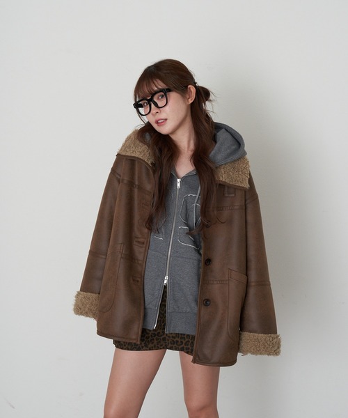 RAY CASSIN(レイカズン)の「【WEB限定】リバーシブルムートンコート(ムートンコート・レディース・ブラック系その他2/ブラウン系その他2/ベージュ系その他2・FREE)」の11枚目の写真