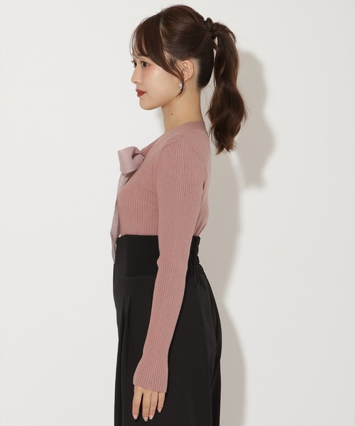 AND COUTURE(アンドクチュール)の「リボンボウタイ付きリブプルオーバー(ニット/セーター・レディース・アイボリー/ブラック/ピンク・FREE)」の14枚目の写真