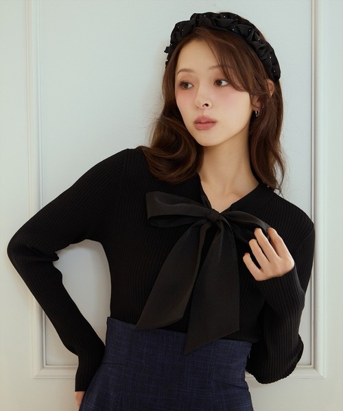 AND COUTURE(アンドクチュール)の「リボンボウタイ付きリブプルオーバー(ニット/セーター・レディース・アイボリー/ブラック/ピンク・FREE)」の7枚目の写真