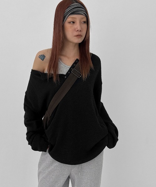 BLACKUP（ブラックアップ）の「[MADE]ポプリヘンリーネックオーバーフィットニット（ニット/セーター・レディース・ブラック/グレー・FREE）」の3枚目の写真
