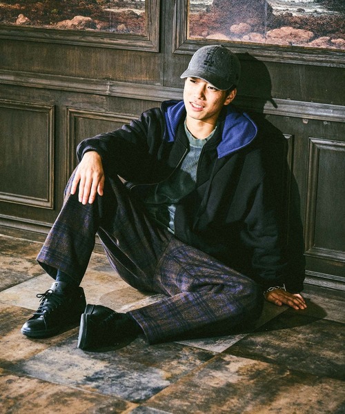 niko and...（ニコアンド）の「後付け配色ジップパーカー（パーカー・メンズ・ブラウン/チャコール・LARGE/MEDIUM）」の3枚目の写真