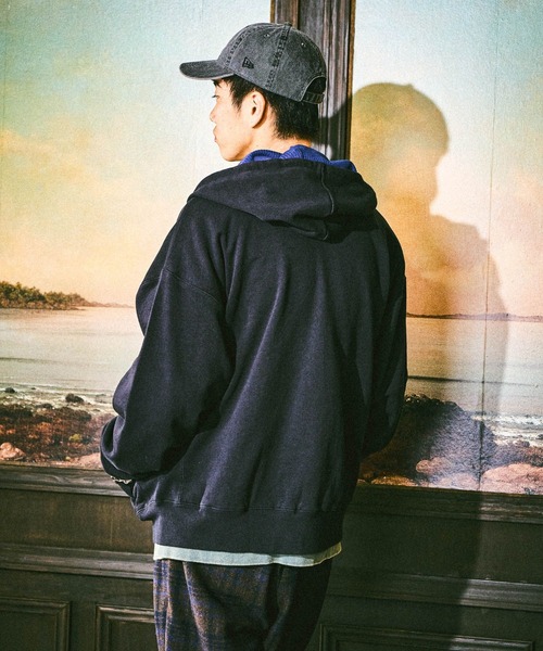 niko and...（ニコアンド）の「後付け配色ジップパーカー（パーカー・メンズ・ブラウン/チャコール・LARGE/MEDIUM）」の5枚目の写真