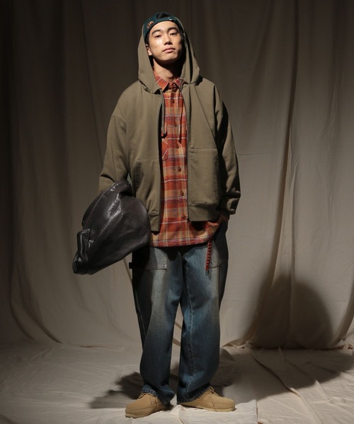 niko and...（ニコアンド）の「後付け配色ジップパーカー（パーカー・メンズ・ブラウン/チャコール・LARGE/MEDIUM）」の14枚目の写真