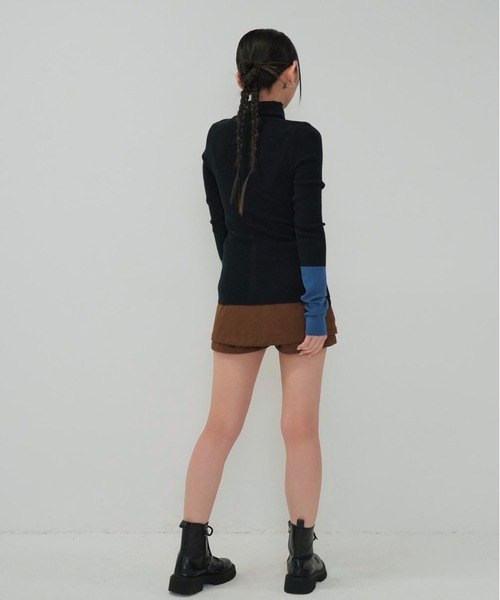 Enewd nina（エニュードニーナ）の「バイカラー ハイネック ニット（ニット/セーター・レディース・ブラック・FREE）」の4枚目の写真