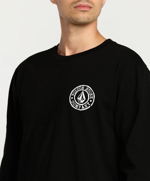 VOLCOM（ボルコム）の「VOLCOM LOGO STAMP LST/ボルコムヘビーウェイト長袖ロンT（Tシャツ/カットソー・メンズ・ブラック・MEDIUM/LARGE/X-LARGE）」の4枚目の写真