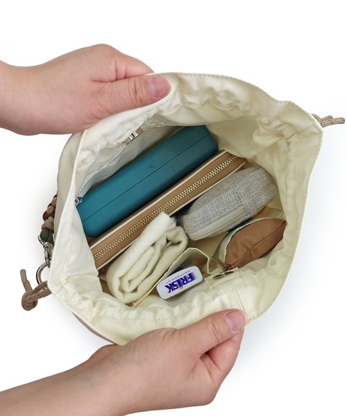 COLDE （コルデ）の「パラコードハンドル2way巾着バッグ（ショルダーバッグ・レディース・アイボリー/ブラック・FREE）」の11枚目の写真