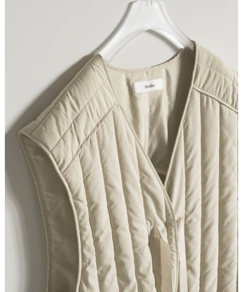 anuke（アンヌーク）の「anuke Backopen Stripe Vest 62520108（ベスト・レディース・ネイビー/オフホワイト・36/38）」の20枚目の写真