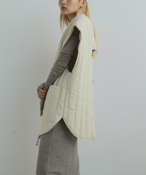 anuke（アンヌーク）の「anuke Backopen Stripe Vest 62520108（ベスト・レディース・ネイビー/オフホワイト・36/38）」の4枚目の写真
