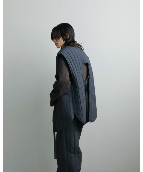 anuke（アンヌーク）の「anuke Backopen Stripe Vest 62520108（ベスト・レディース・ネイビー/オフホワイト・36/38）」の14枚目の写真