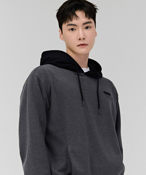 CHASECULT(チェイスカルト)の「男性配色フード裏起毛Tシャツ-チャコール(パーカー・メンズ・チャコールグレー・100/95/105)」の1枚目の写真